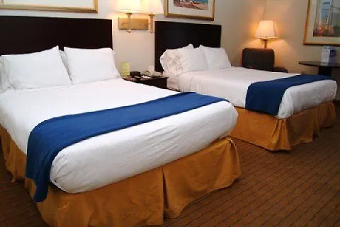 Holiday Inn Express Hotel & Suites Tampa-Rocky Point Island By Ihg